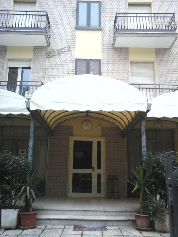 Residence Edera Rímini Exterior foto